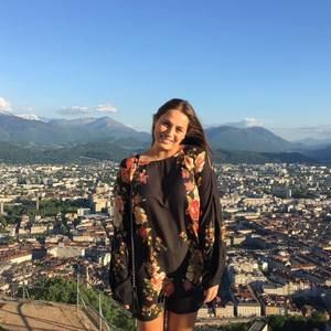 Meet your Posher, Maria